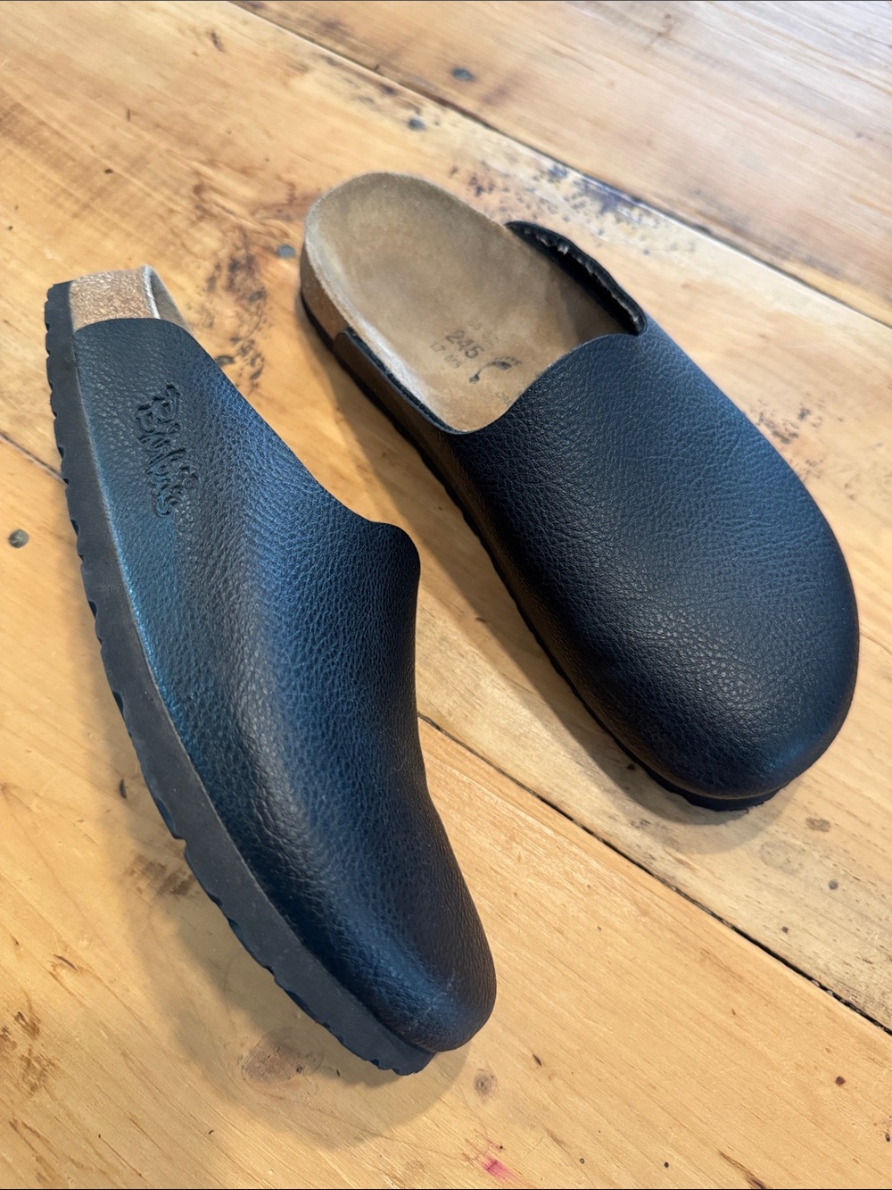 Birki’s By Birkenstock black Clogs EU 38 US 7 7.5 Slip On Comfort Shoes